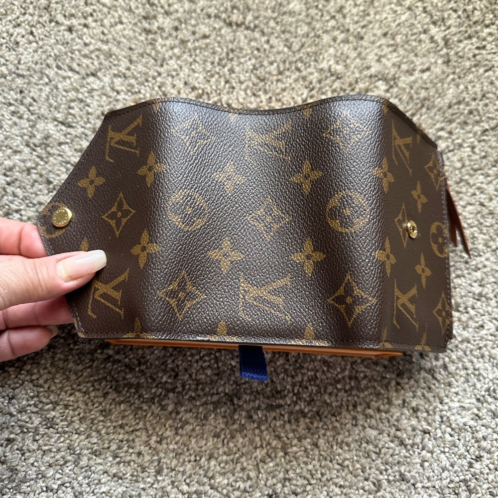 ❌SOLD❌ Authentic Louis Vuitton Monogram Canvas Victorine Wallet Armagnac - Picture 10 of 16